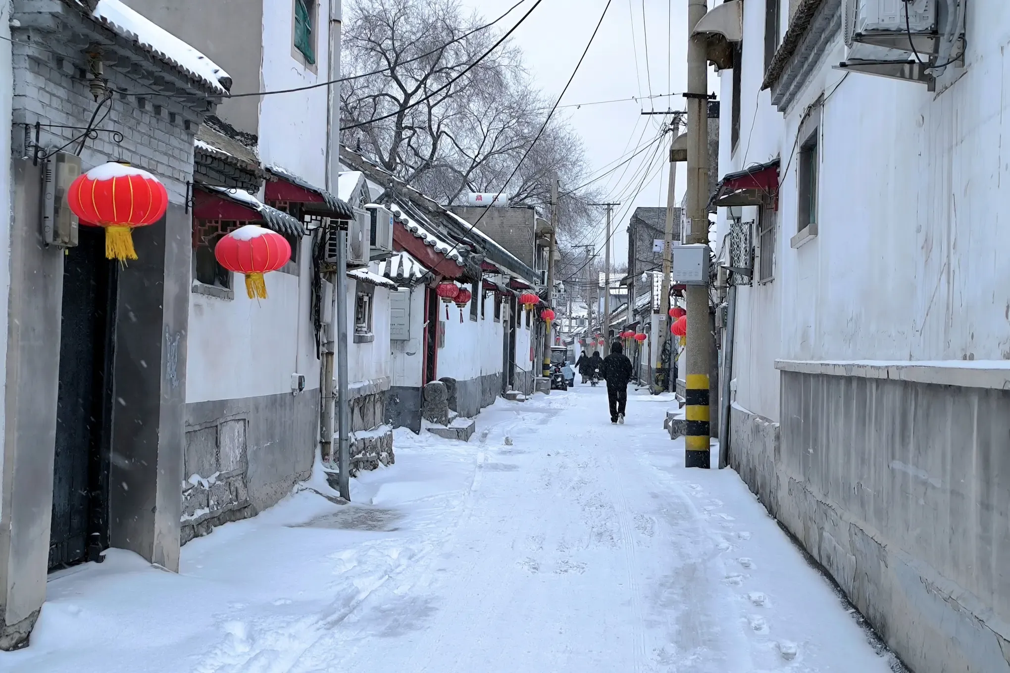 冬天的小巷，拍摄于 2024 年 2 月，济南