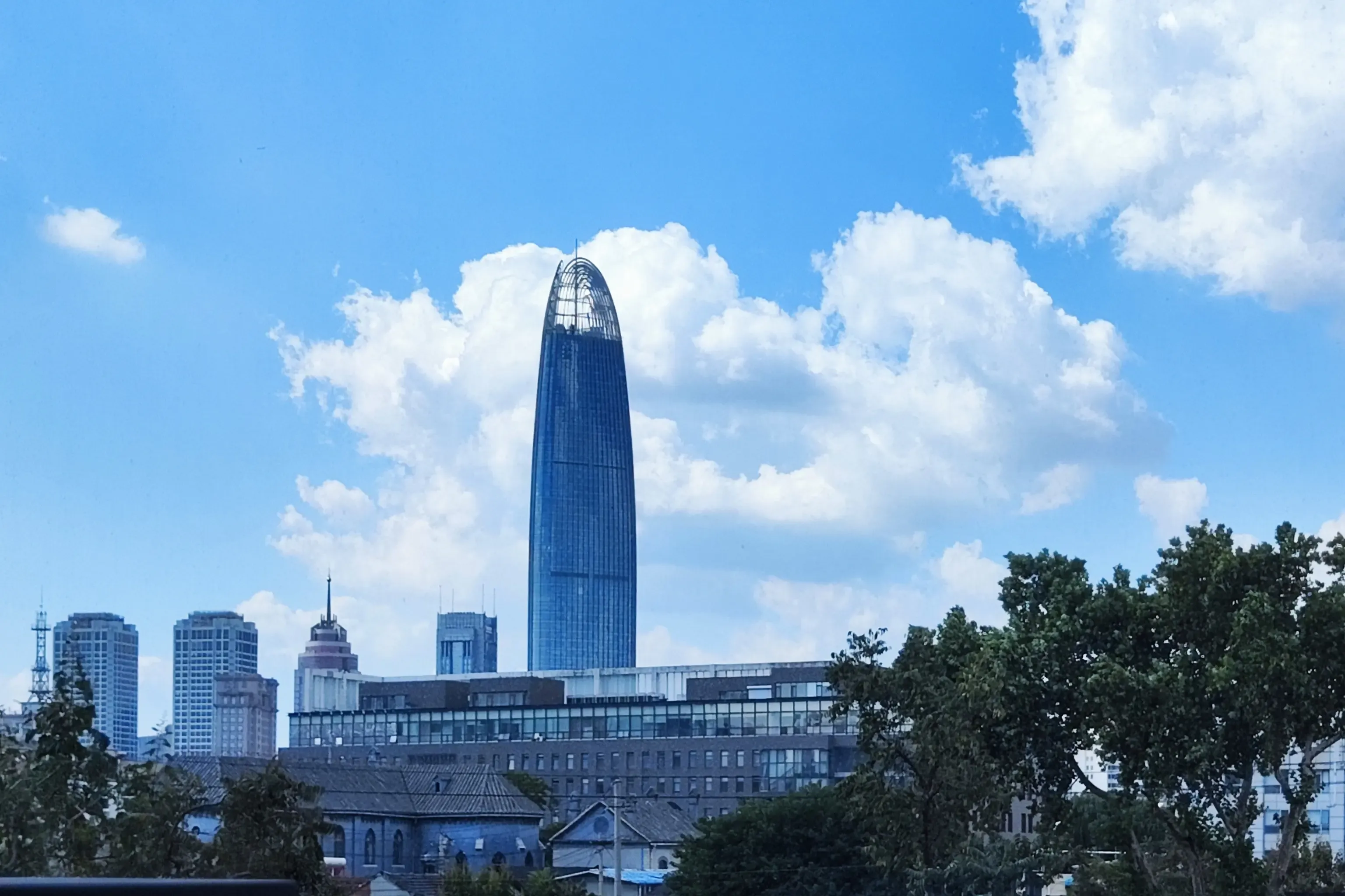 绿地中心，拍摄于 2023 年 9 月，济南